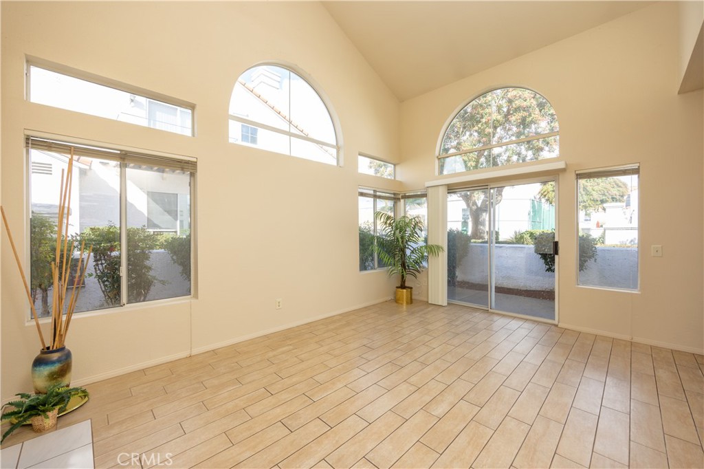 29464 Courtney Place