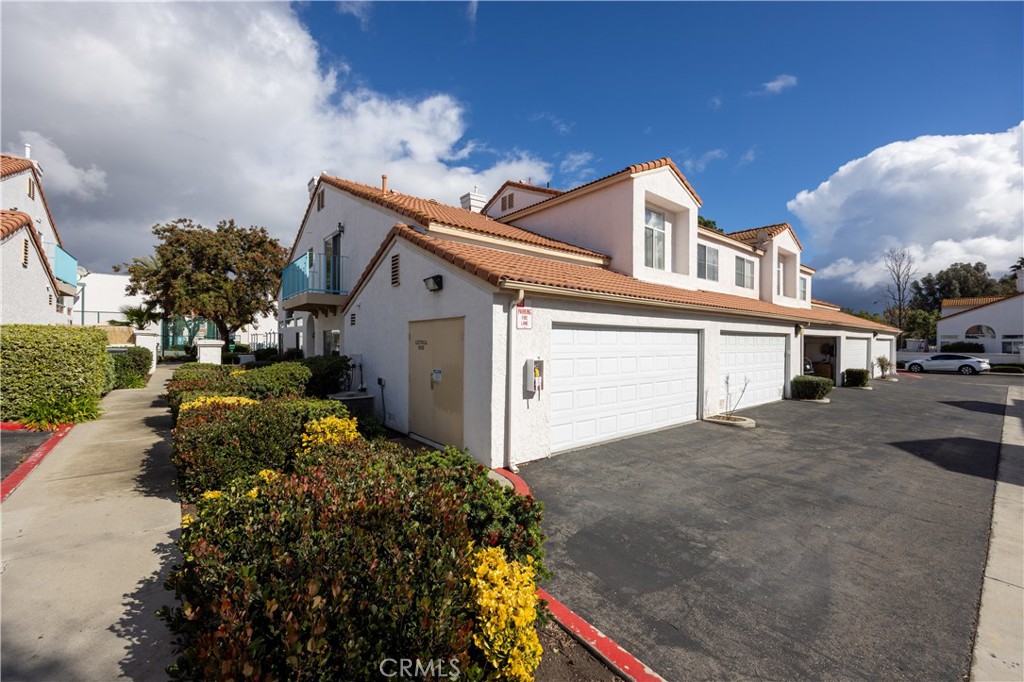 29464 Courtney Place