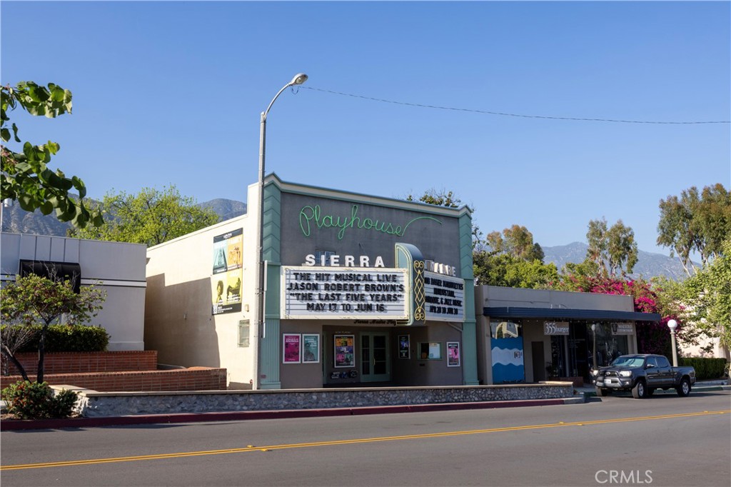 70 Auburn Avenue