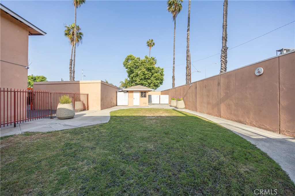 115 N Walnuthaven Drive 6
