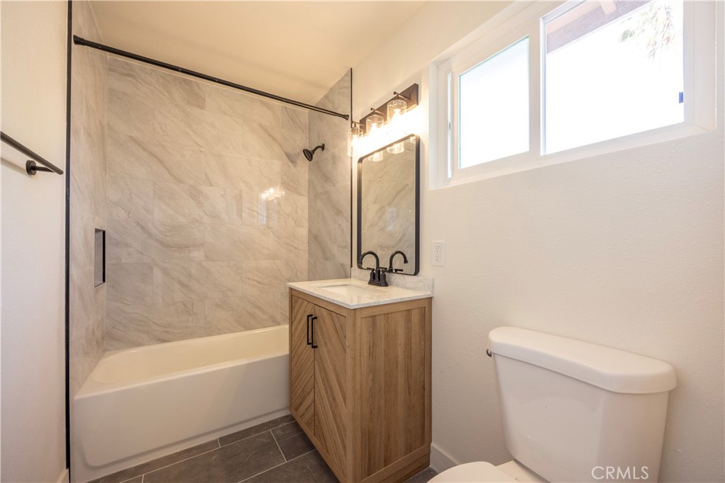 115 N Walnuthaven Drive 6