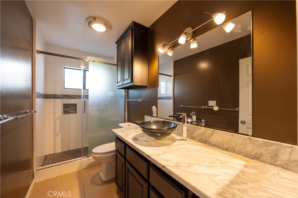 8523 Garibaldi Avenue