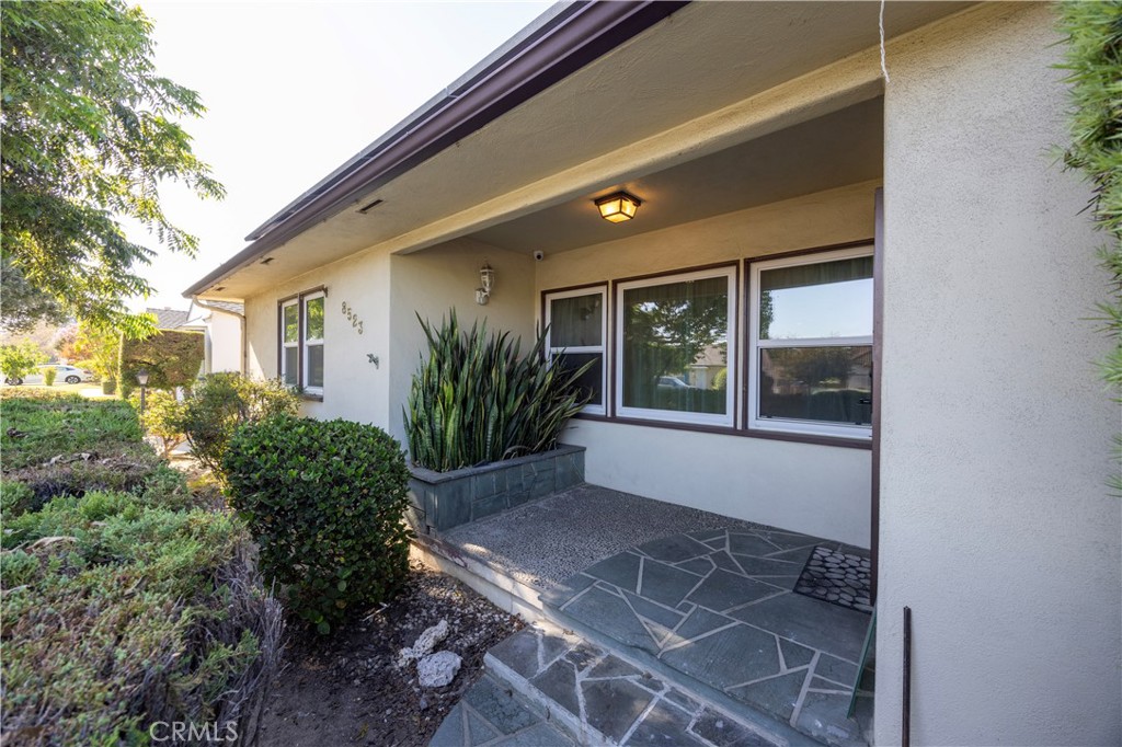 8523 Garibaldi Avenue