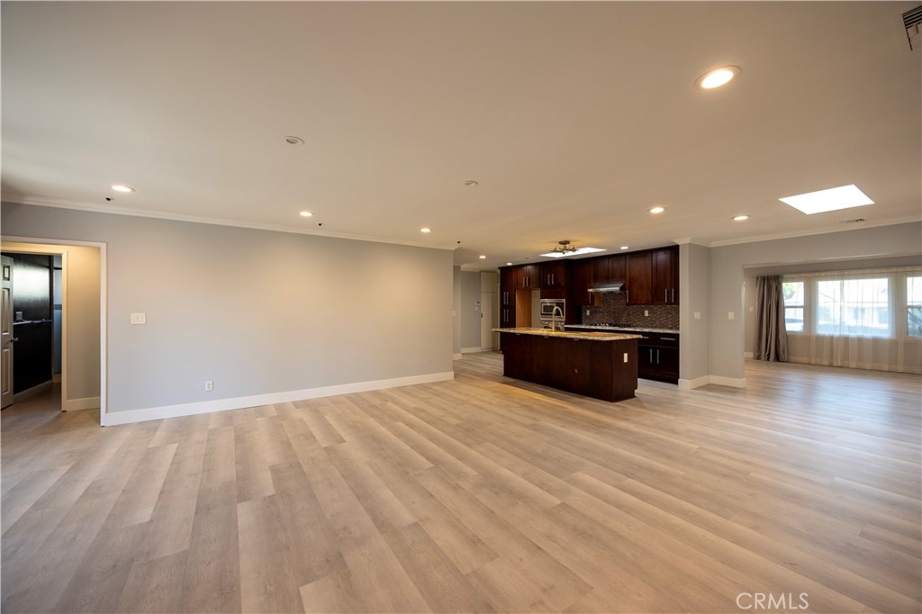 8523 Garibaldi Avenue