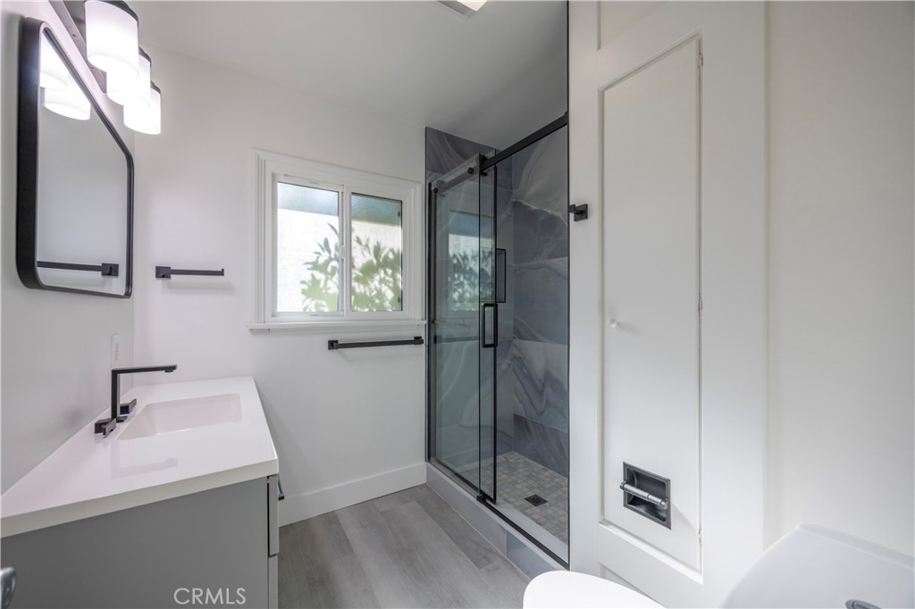 8523 Garibaldi Avenue