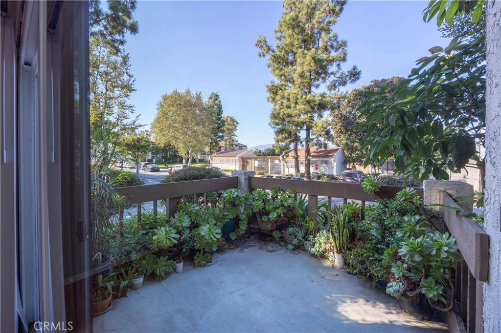 8520 Village Lane