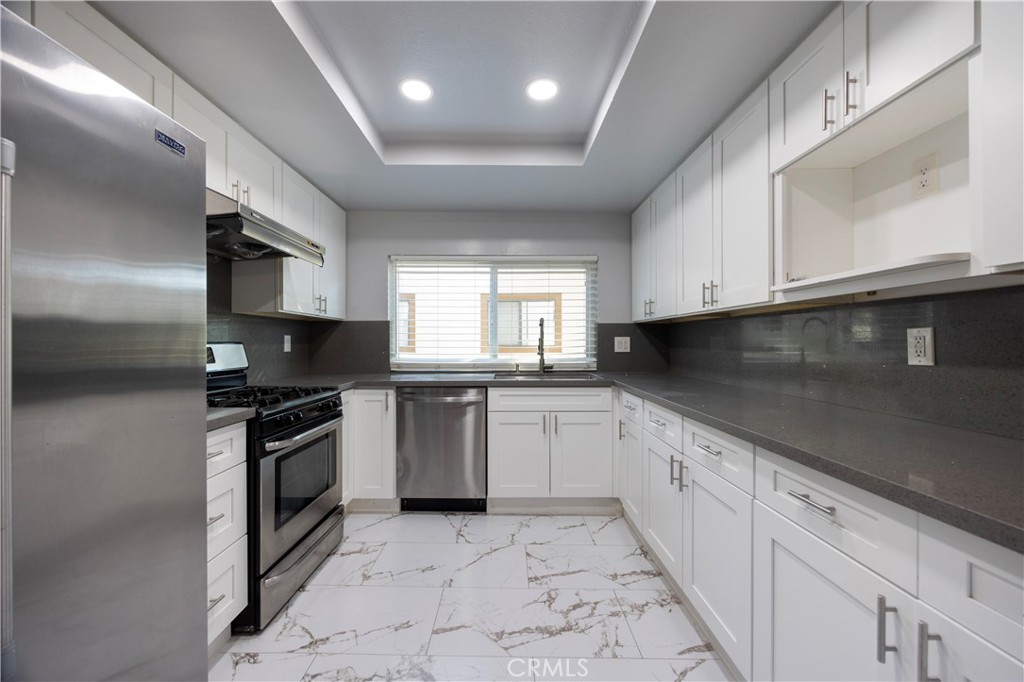 8520 Village Lane