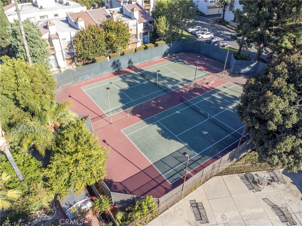 8520 Village Lane