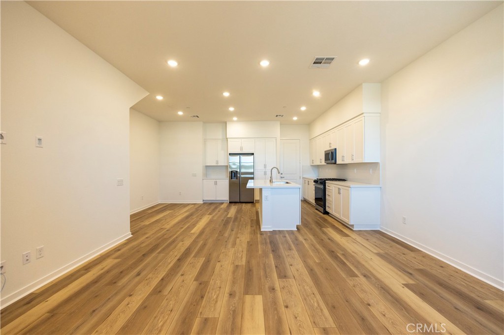 22007 FLORENCE CIRCLE