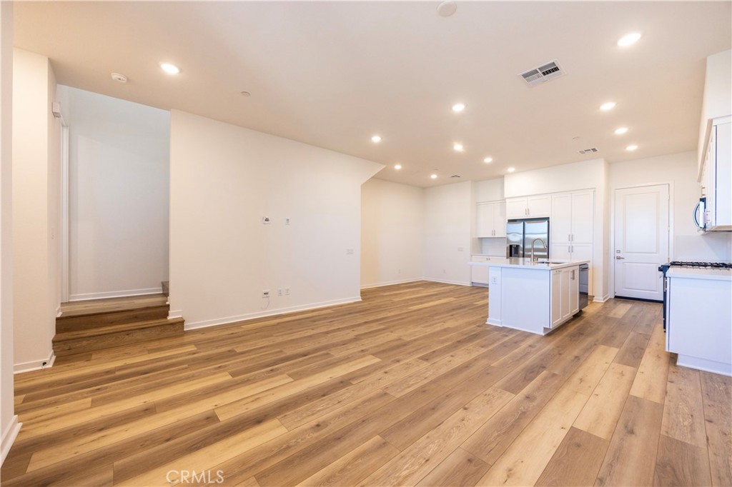22007 FLORENCE CIRCLE