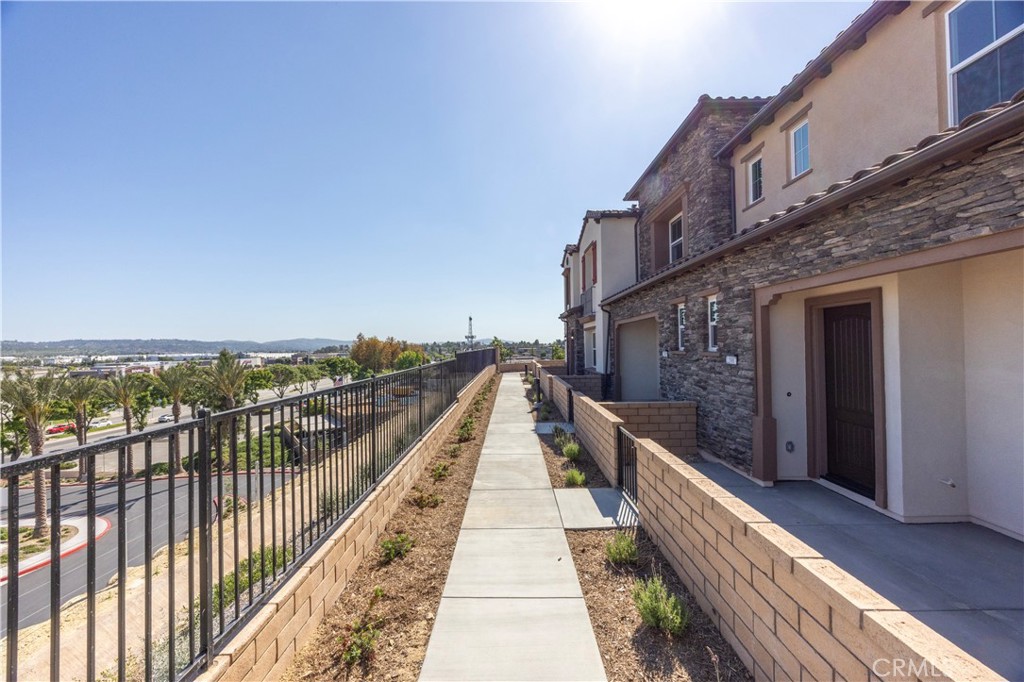 22007 FLORENCE CIRCLE