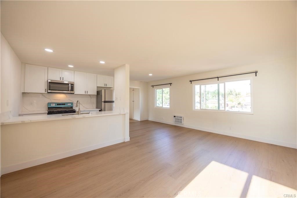 115 N Walnuthaven Drive 5