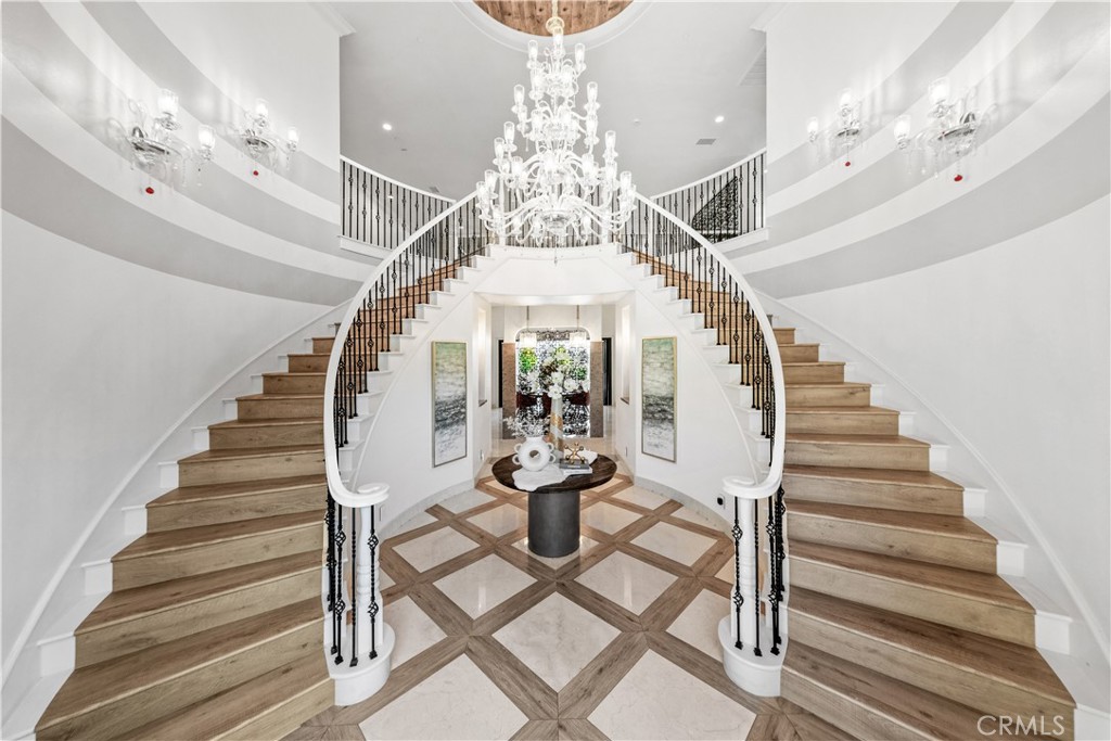 4090 Naples Court
