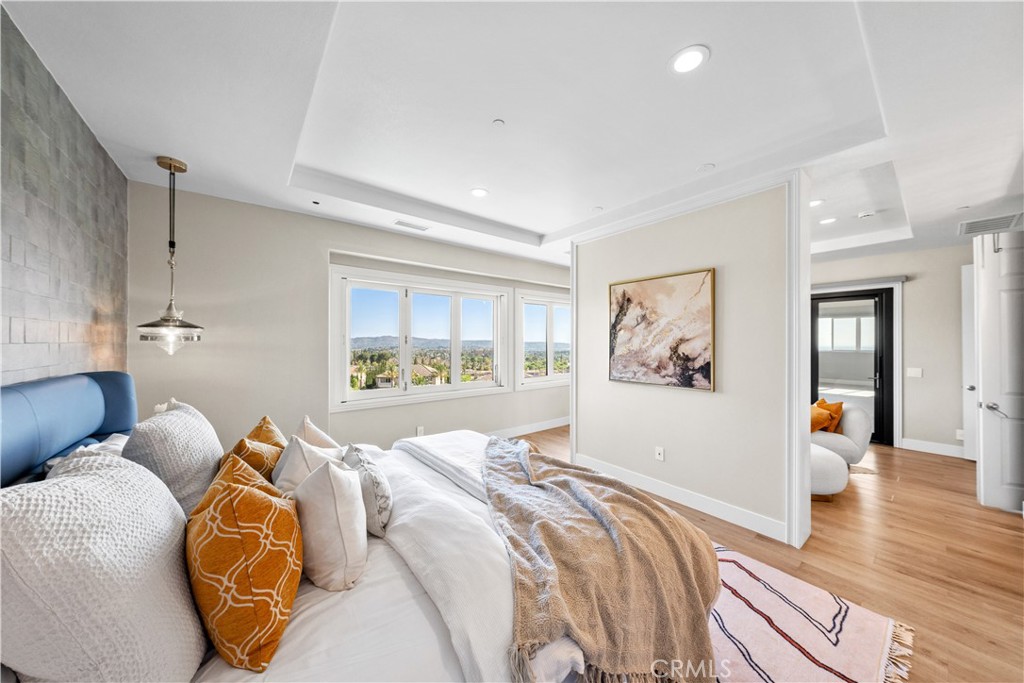 4090 Naples Court