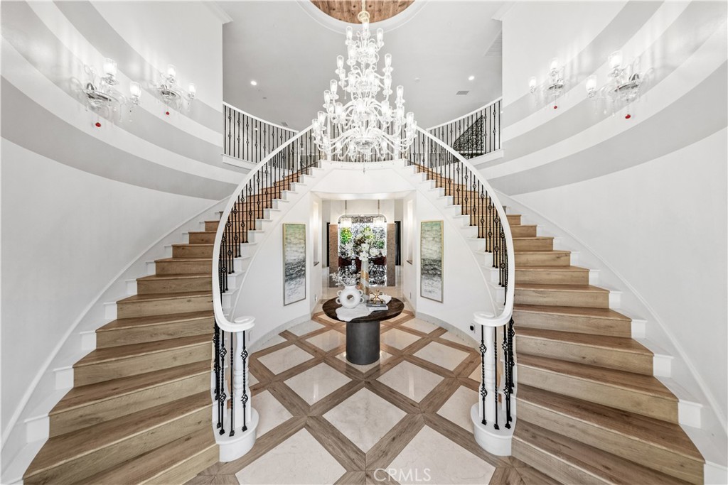 4090 Naples Court