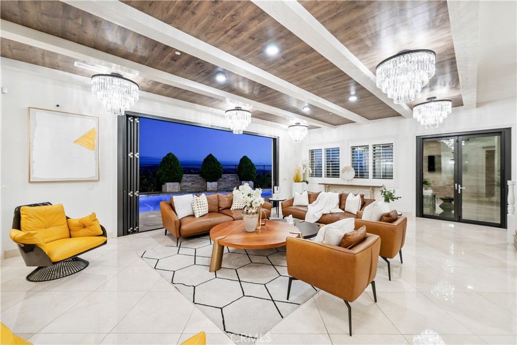 4090 Naples Court