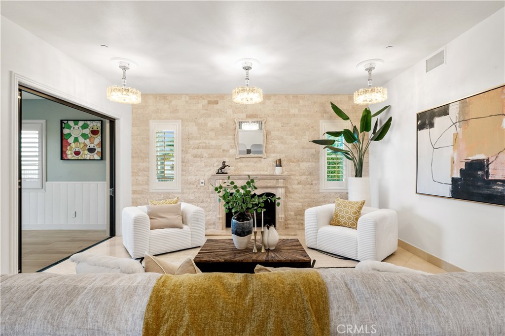 4090 Naples Court