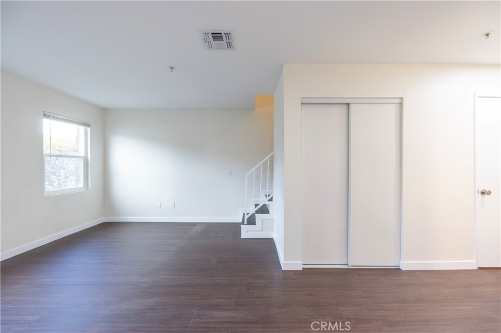 321 S Occidental Boulevard 106