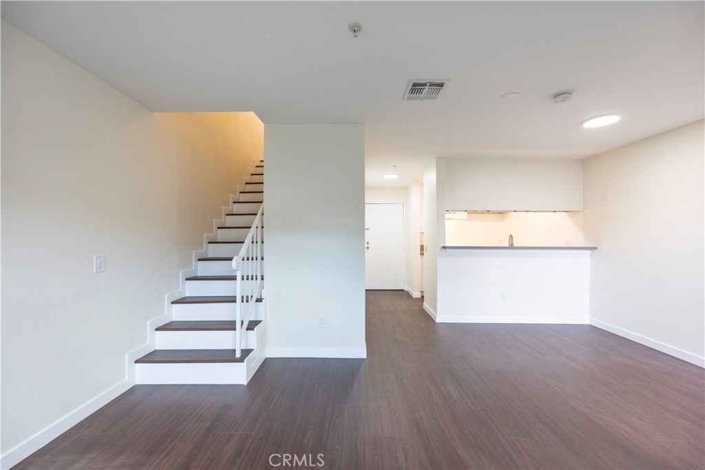 321 S Occidental Boulevard 106