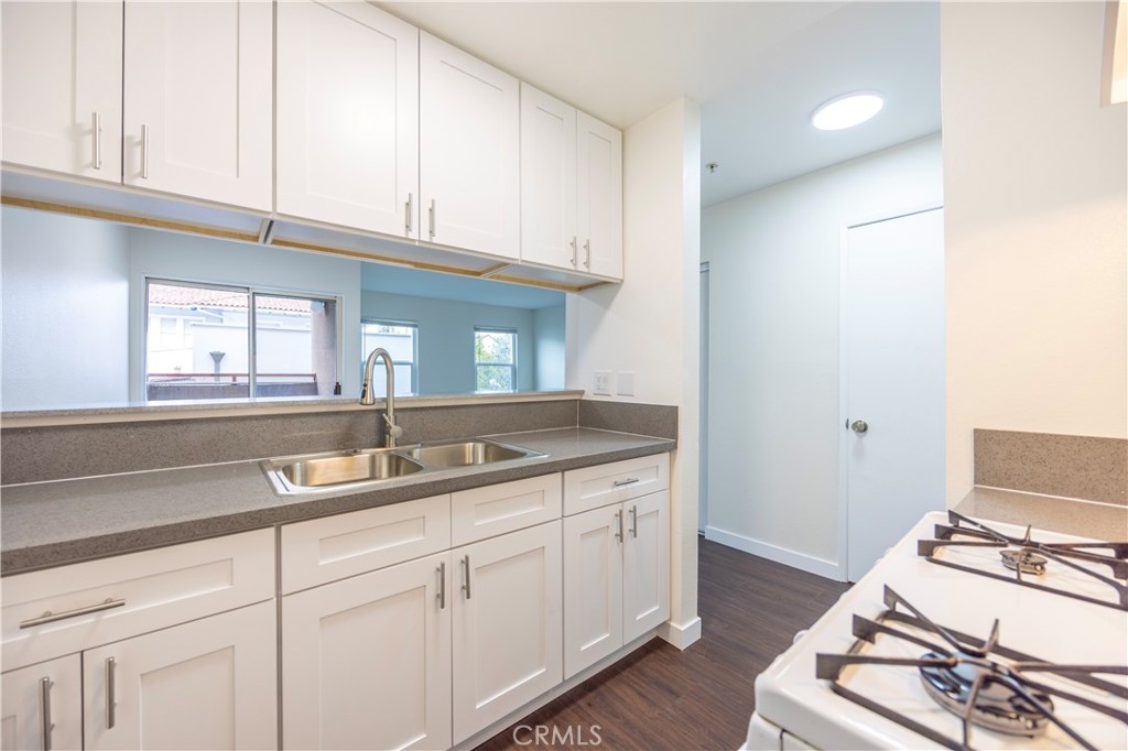 321 S Occidental Boulevard 106