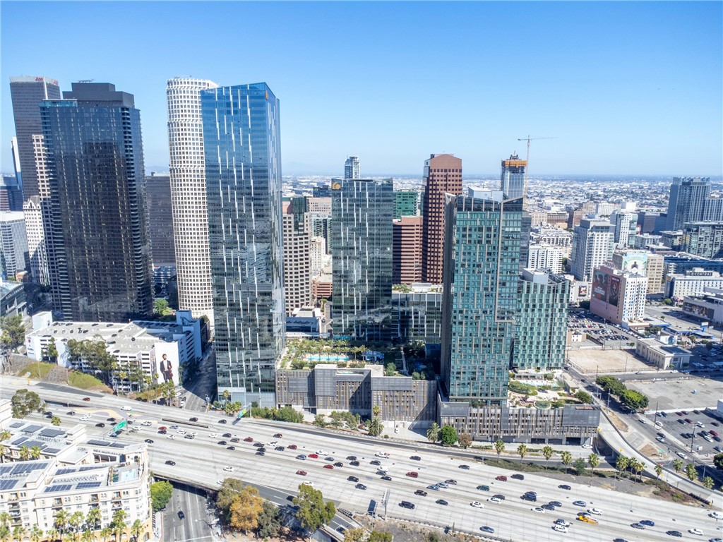 877 Francisco Street 1622