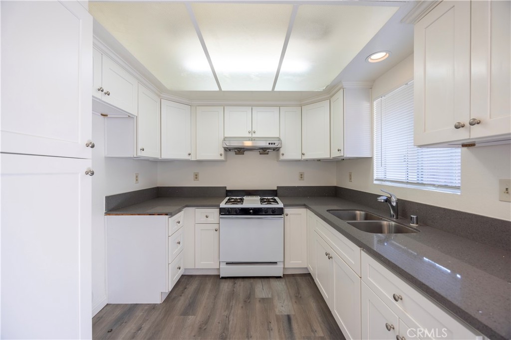 9307 Ramona Boulevard F