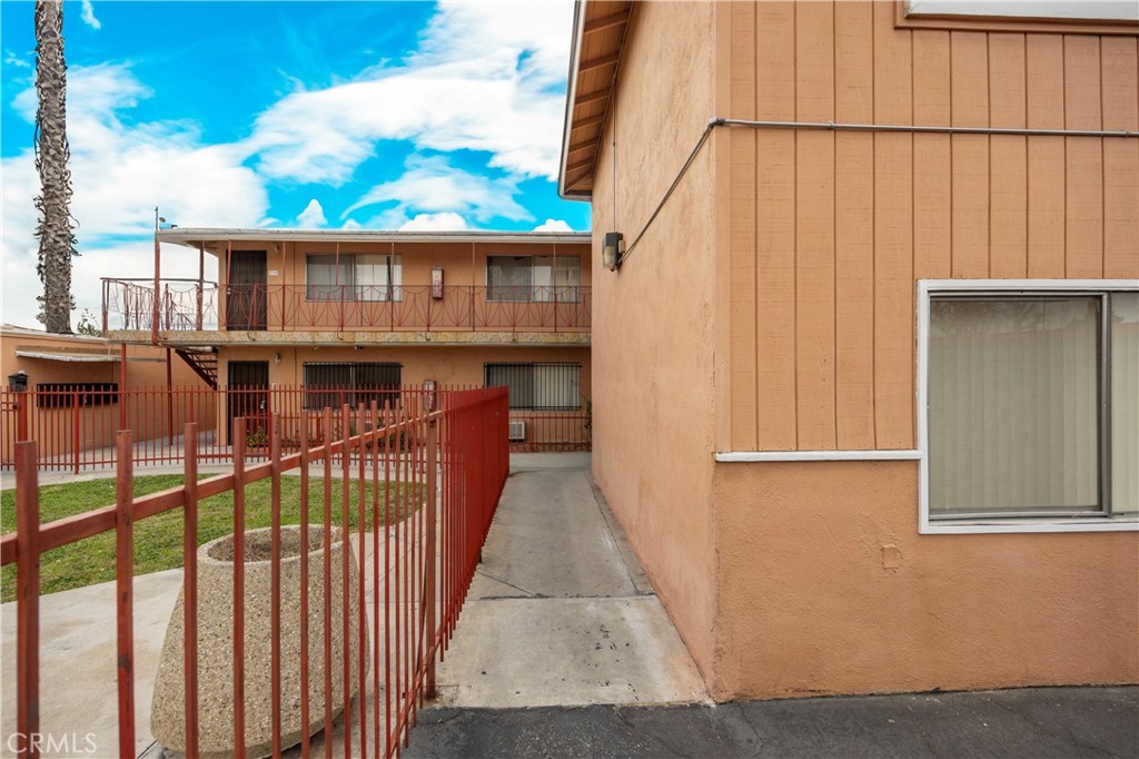 115 N Walnuthaven Drive 1