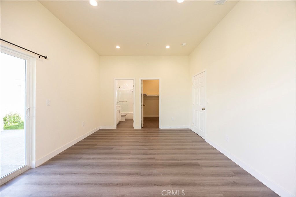 2558 A S 10th Avenue