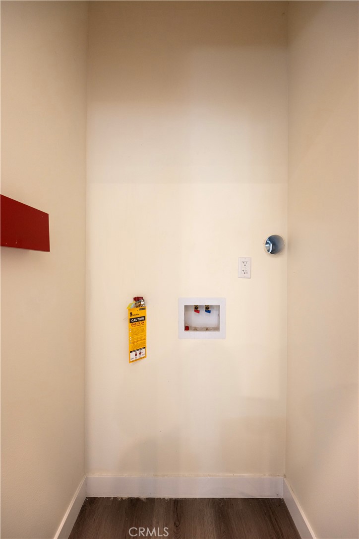 2558 A S 10th Avenue