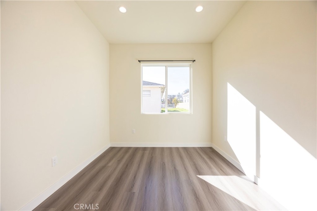 2558 A S 10th Avenue