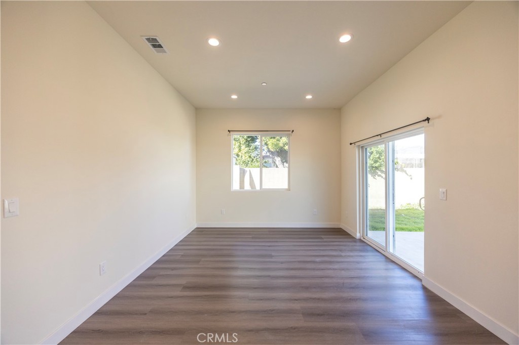 2558 A S 10th Avenue