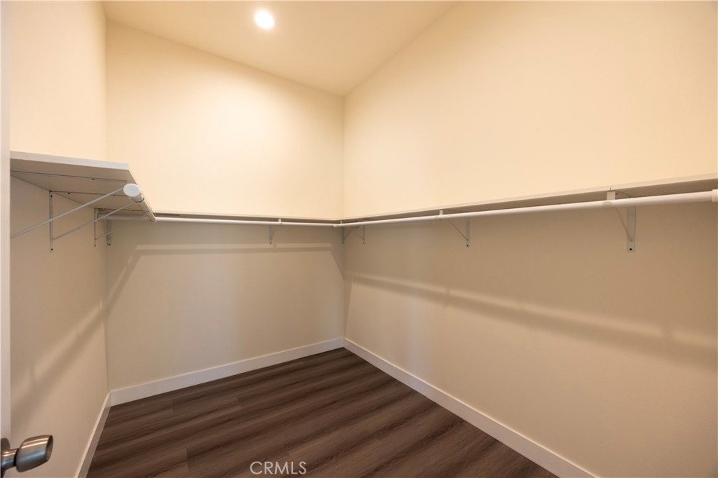 2558 A S 10th Avenue