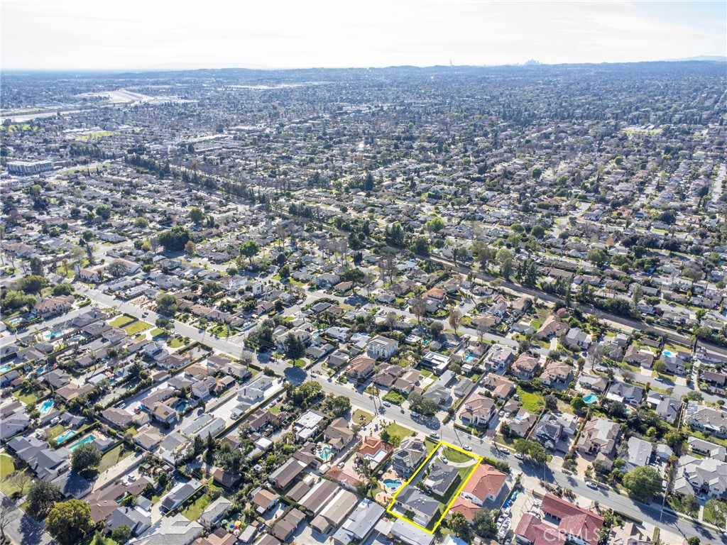 2558 A S 10th Avenue