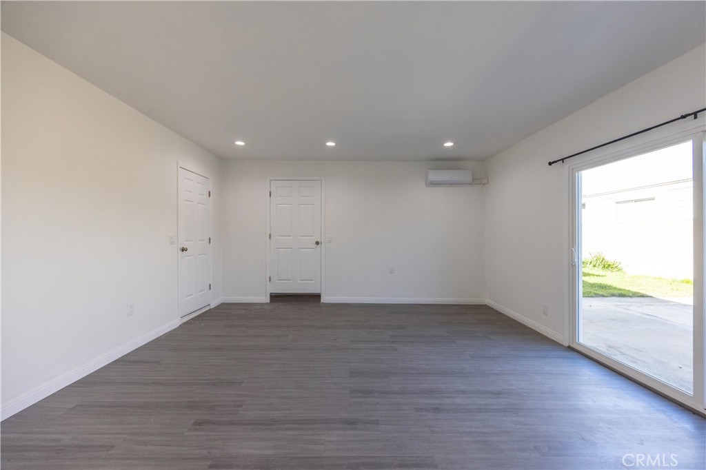 2558 A S 10th Avenue