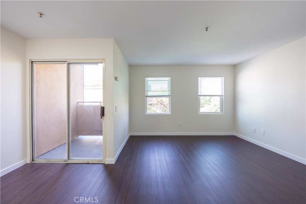 321 S Occidental Boulevard 104