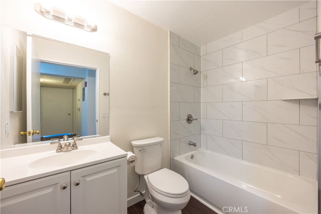 321 S Occidental Boulevard 104