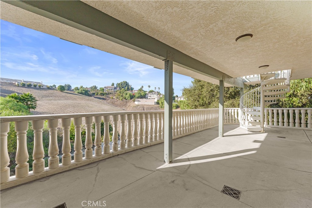 2145 Indian Creek