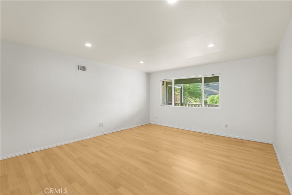 2145 Indian Creek