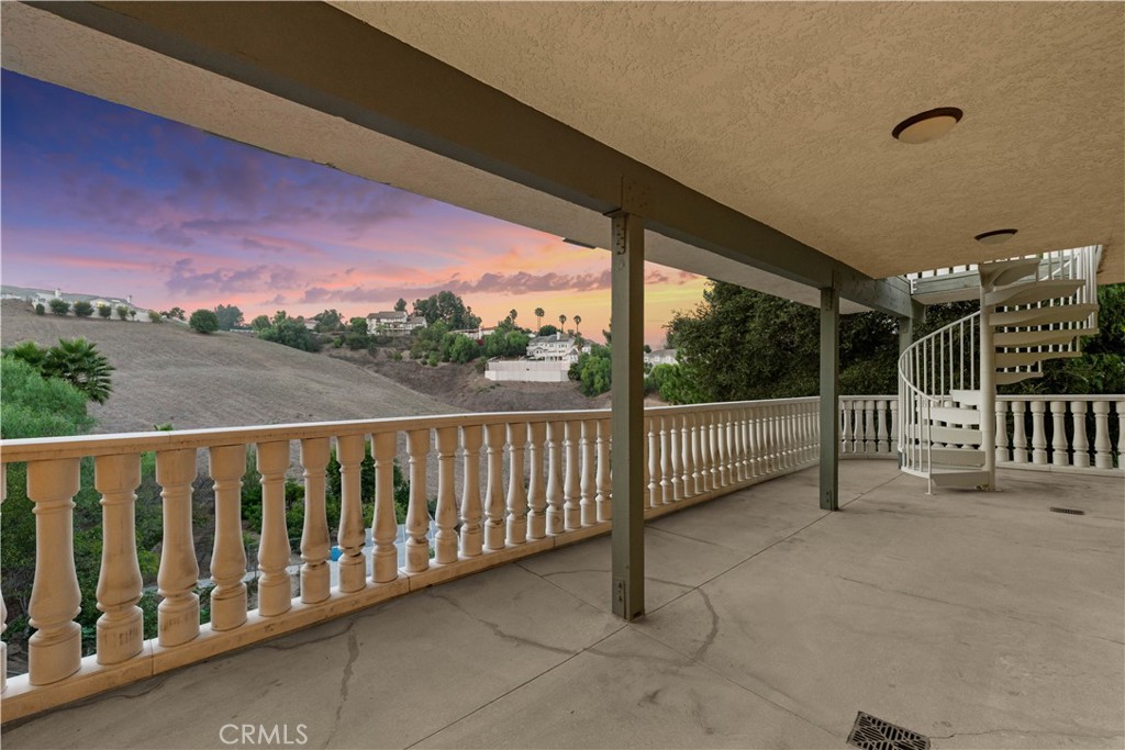 2145 Indian Creek