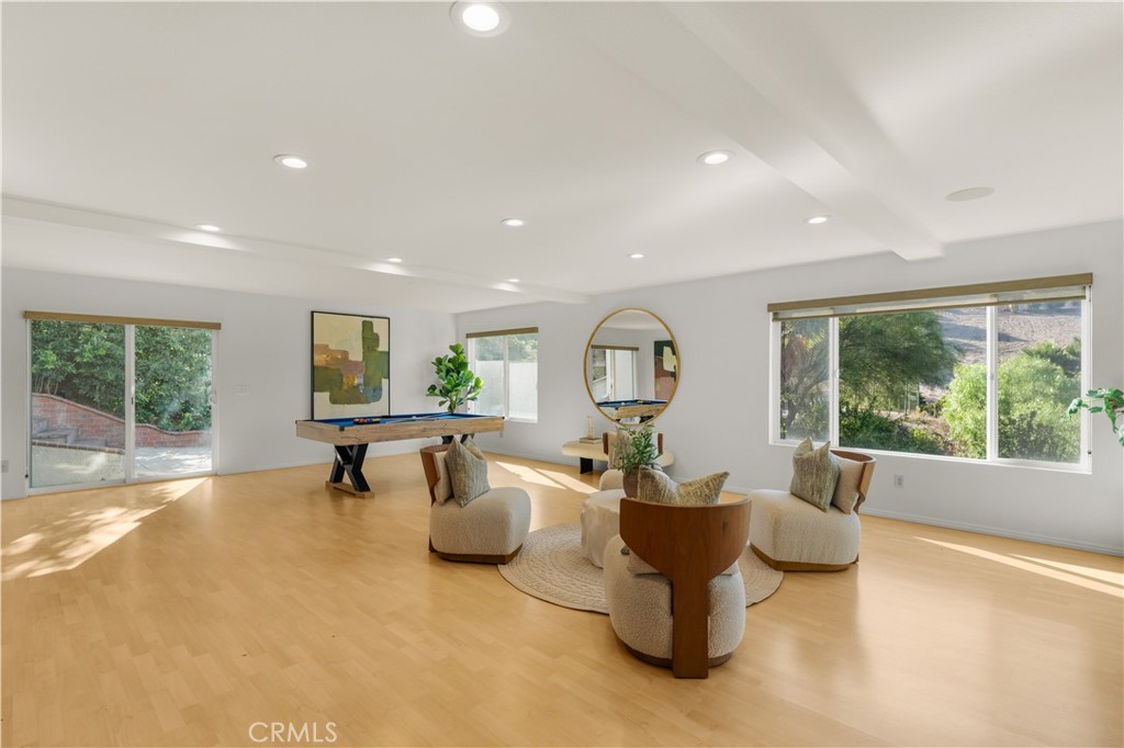 2145 Indian Creek