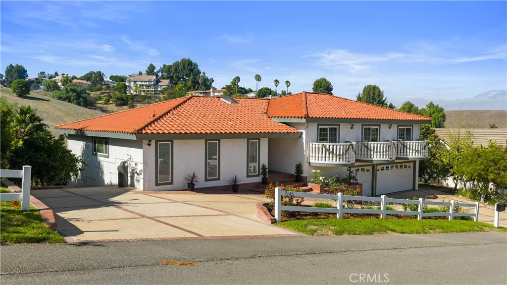 2145 Indian Creek