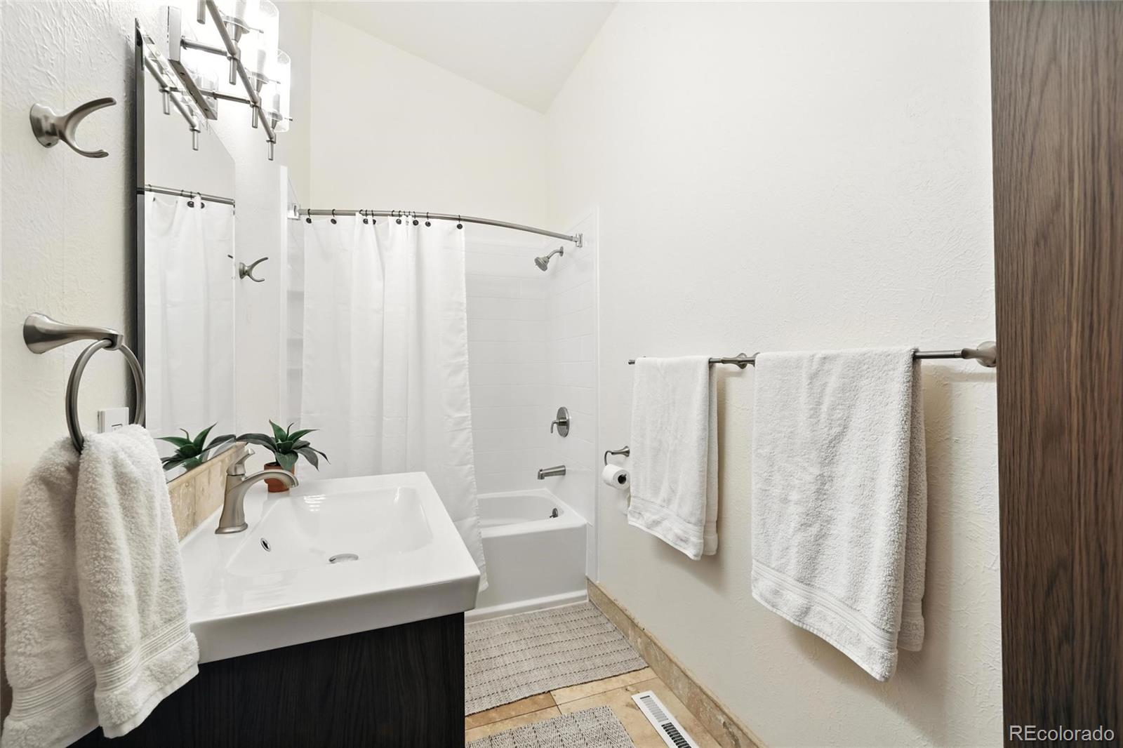 8060 Niwot Road Unit: 34