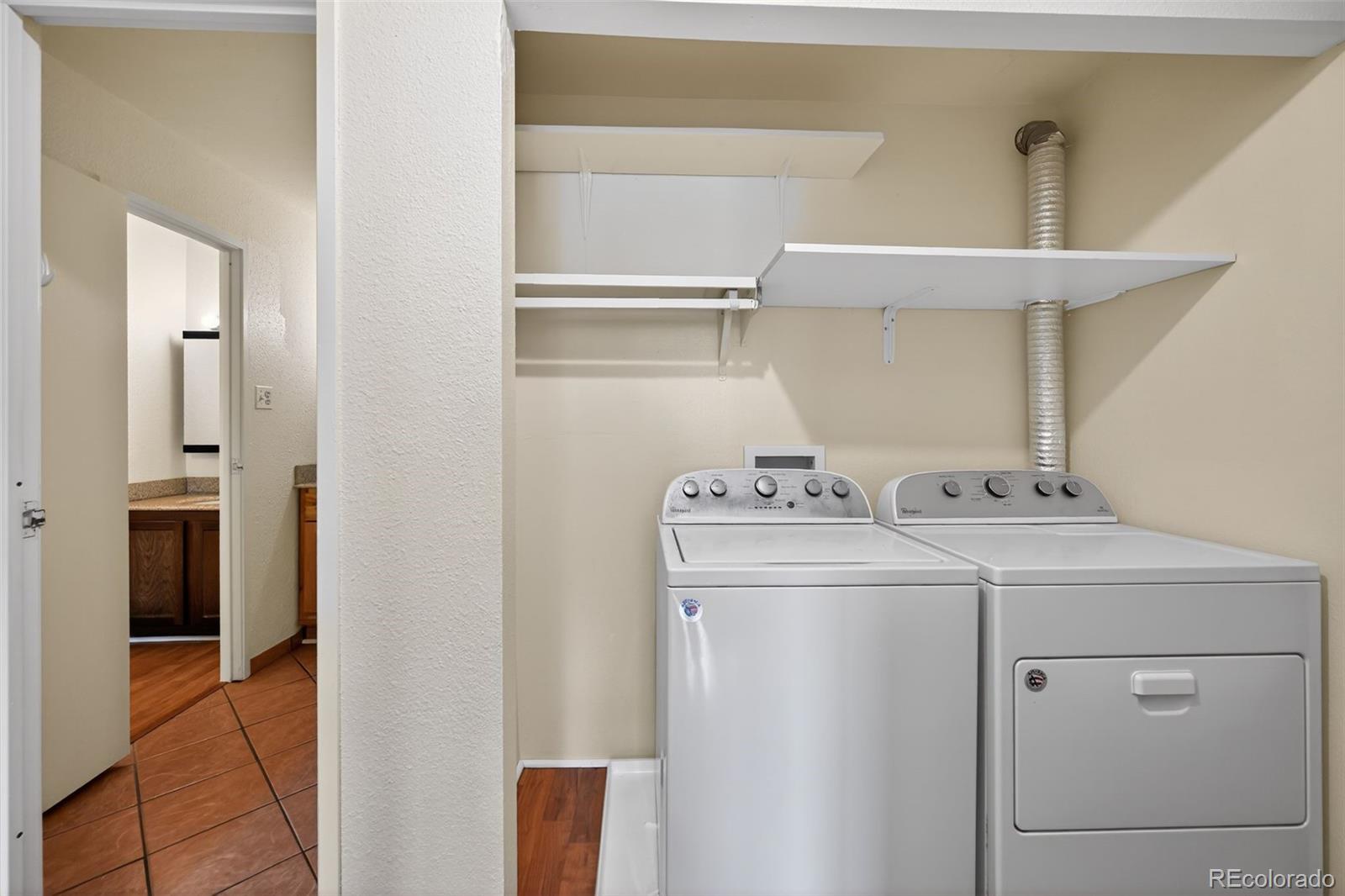1350 Golden Circle Unit: 211