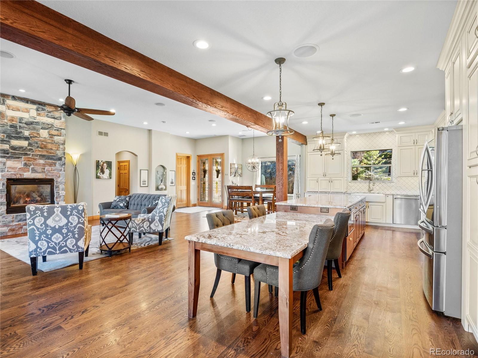 6913 Granite Crag Circle