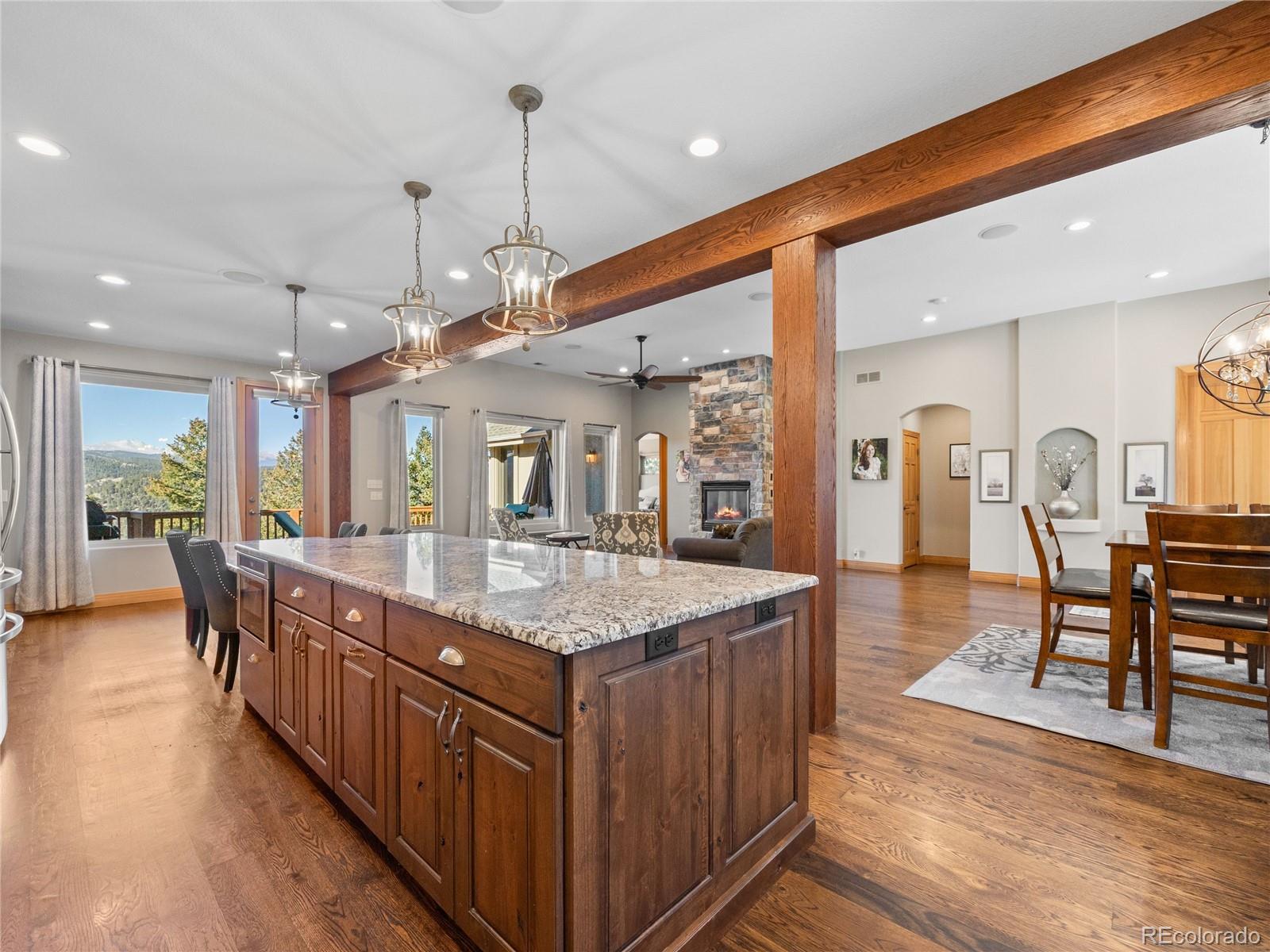 6913 Granite Crag Circle