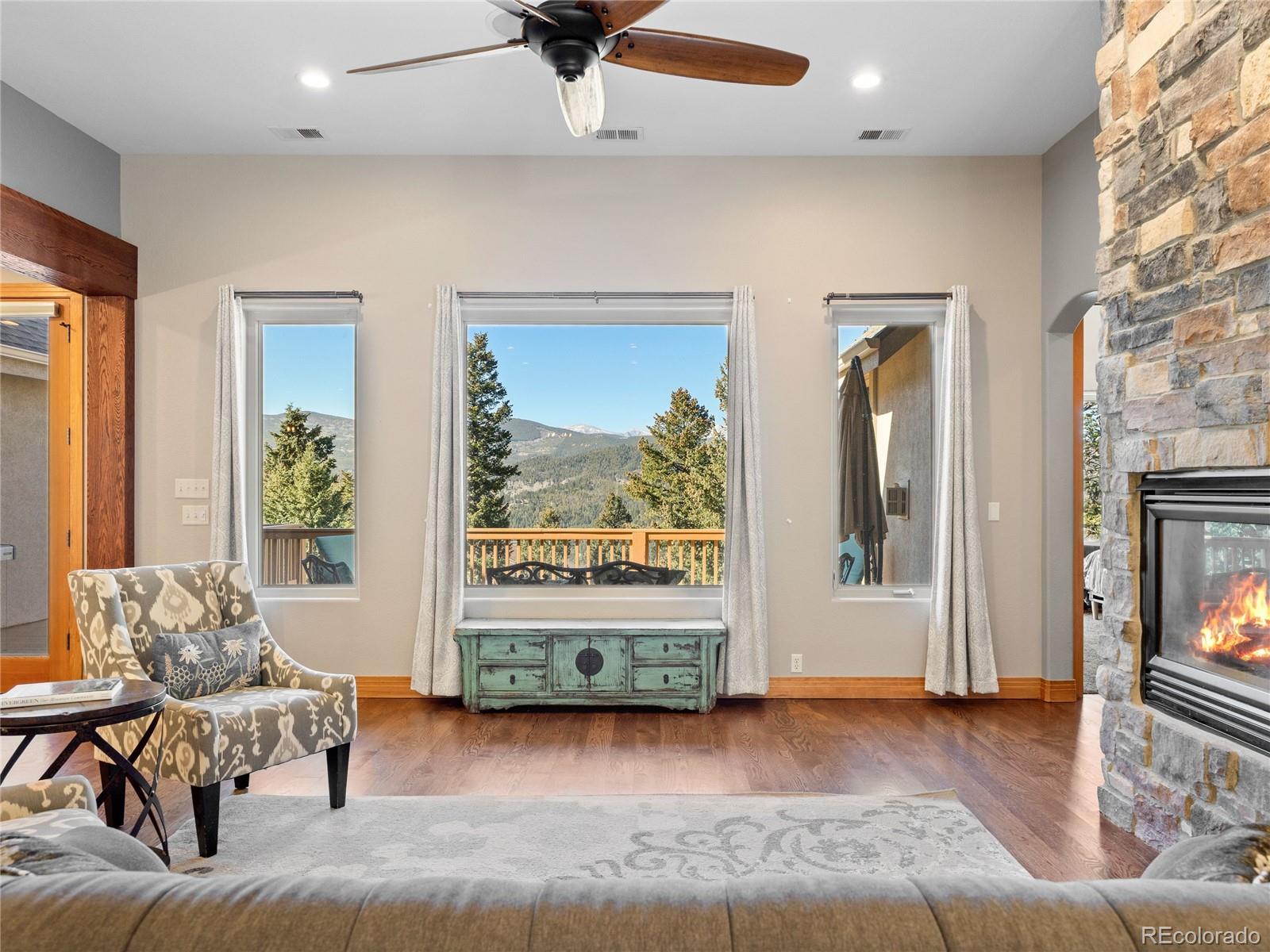 6913 Granite Crag Circle