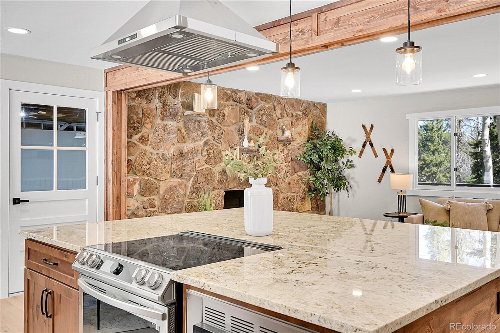 1189 Lodgepole Drive