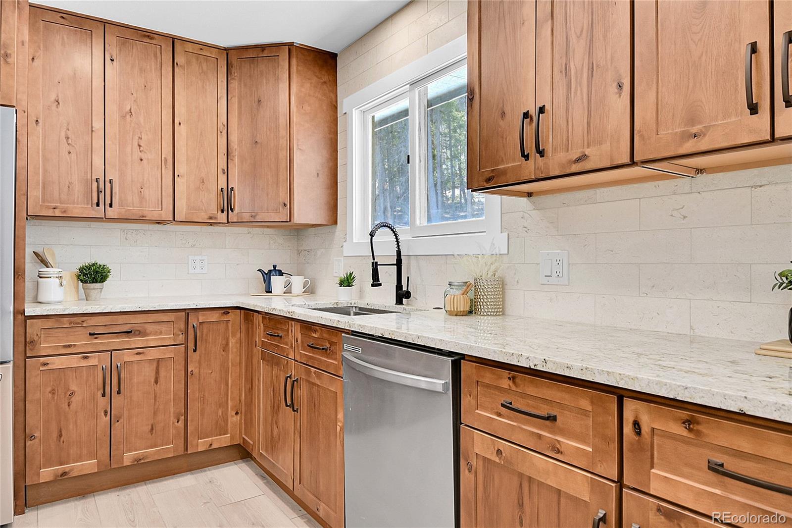 1189 Lodgepole Drive