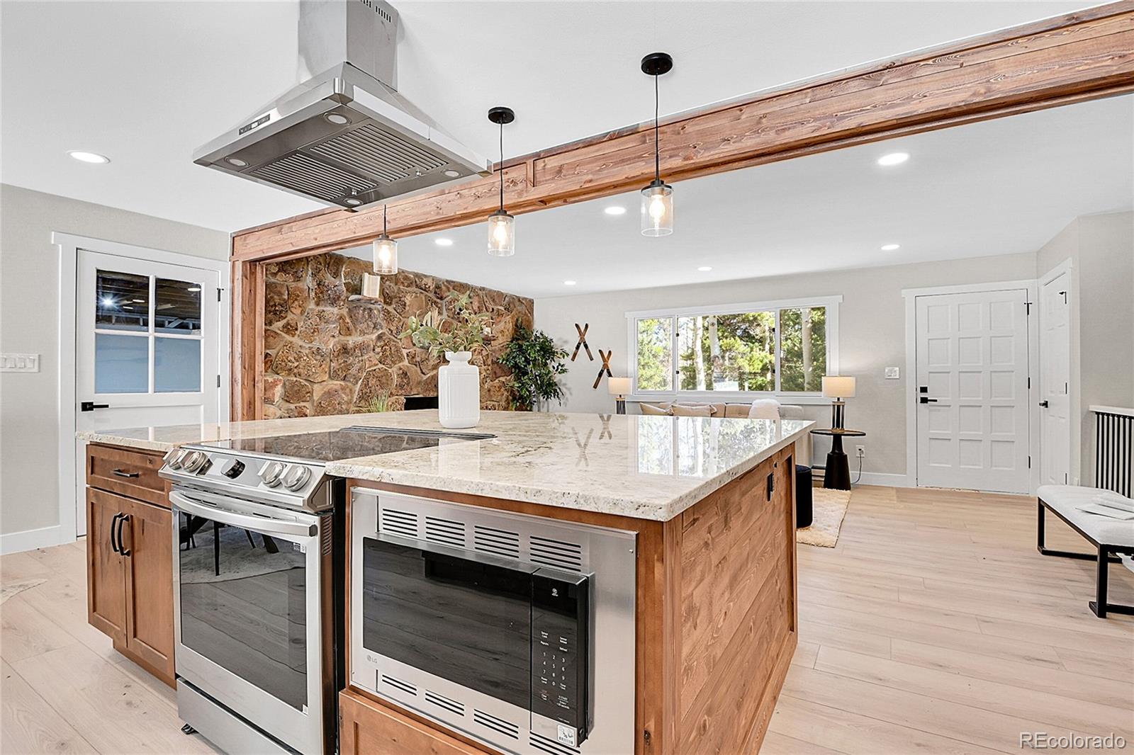1189 Lodgepole Drive