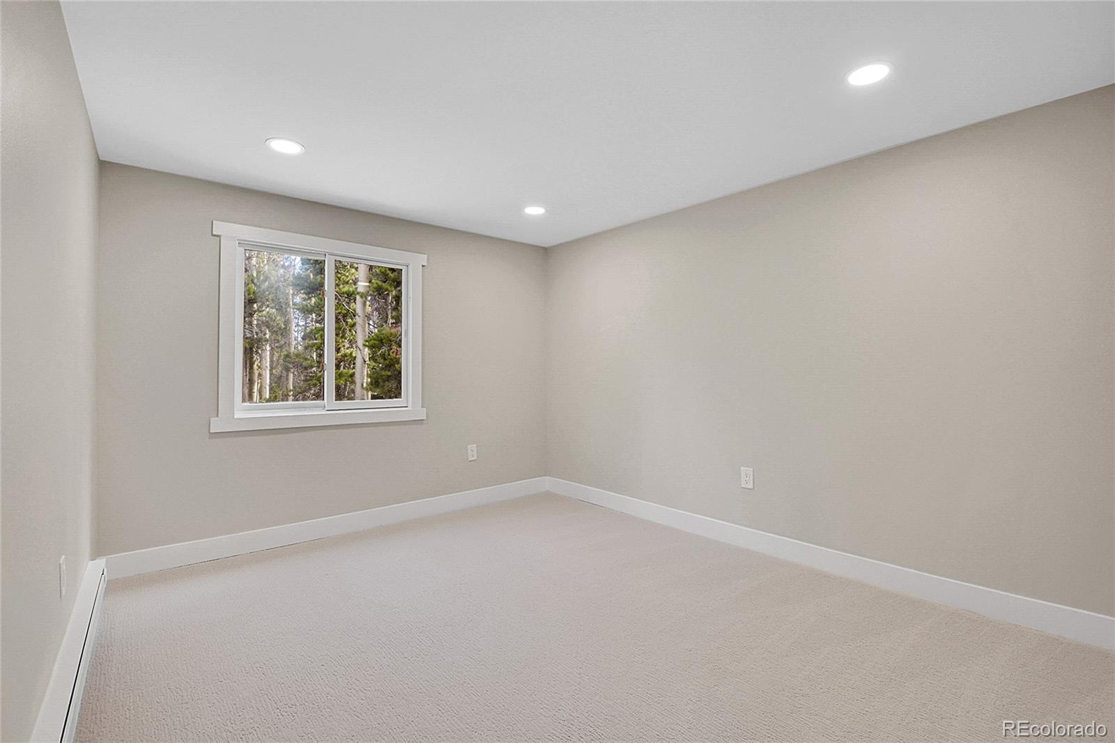 1189 Lodgepole Drive